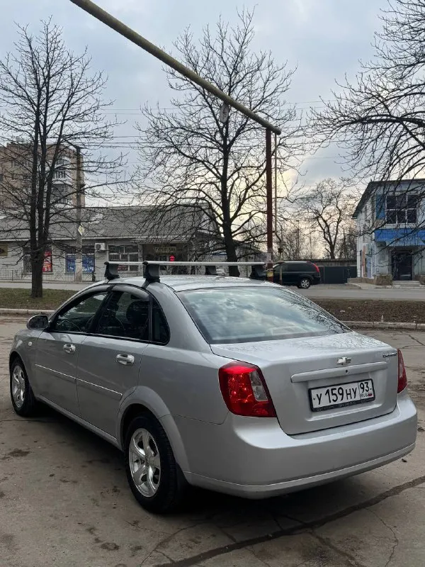 В продаже эксклюзивный вариант
Chevrolet lacetti 2005 г. С пробегом 84.000 км, в одних руках с салона, все подтверждается документами и автотекой( причем фиксация пробега была каждый год) автомобиль всю время находился в краснодаре, отсюда и около идеально состояние кузова.
Крашен бампер и частично угол переднего крыла(зацепились об ворота) остальное родной окрас. Толщиномер предоставлю. В дтп не участвовала(все герметики, сварные точки и т. Д. Заводские), ничего не крутилось и не снималось. Остекление оригинал, без трещин и сколов.
Комплектация с кондиционером, стеклоподъемниками, гур, abs, airbag, электрозеркала, сигнализация с обратной связью, неплохая музыка.
Два ключа, птс оригинал.
Ручник держит, автомобиль полностью обслужен. Кпп отлично работает
Новая летняя резина
Тех осмотр пройден.
Кто ищет автомобиль для себя на долгое время - лучший вариант.
+79493594733
620.000 Торг у капота
Макеевка
📲 Tg: @killreall17
📞 Звоните: +7(949)3594733 - фотография - 3
