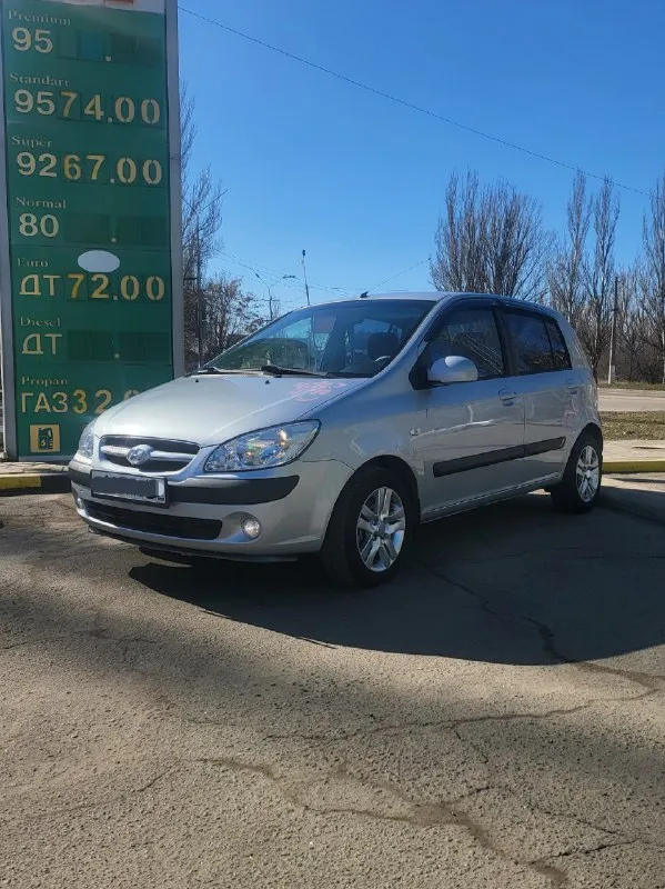 Hyundai getz (хендай гетс) 2007г. В. Мотор лучший в линейке 1.6 16v акпп(автомат). Автомобиль местный, куплен в донецке. Сборка корея. Не бит, стекла заводские. Вложений не требует.575т. Р. +79493032667
📞 🇷🇺 Звоните: +79493032667 - фотография - 1