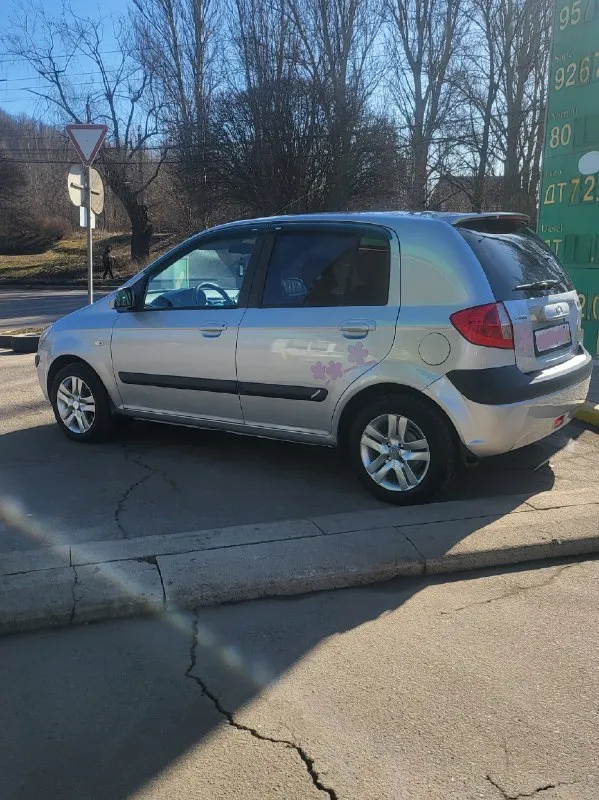 Hyundai getz (хендай гетс) 2007г. В. Мотор лучший в линейке 1.6 16v акпп(автомат). Автомобиль местный, куплен в донецке. Сборка корея. Не бит, стекла заводские. Вложений не требует.575т. Р. +79493032667
📞 🇷🇺 Звоните: +79493032667 - фотография - 2