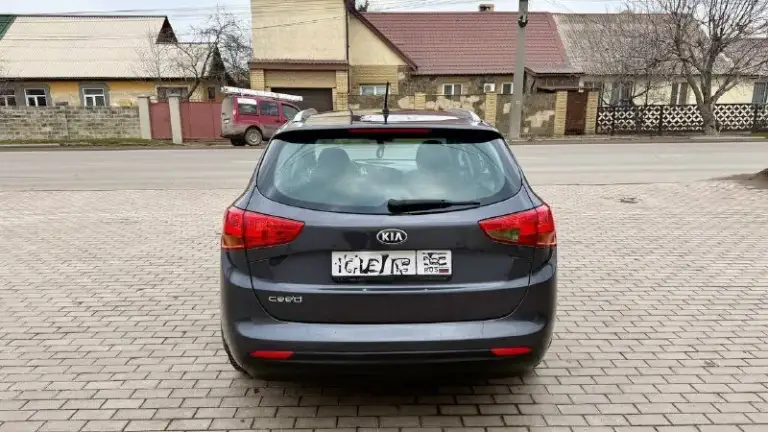 Продам kia ceed
2015 Года выпуска
Состояния идеальное
Собственник
6 Ступенчатая механика
Полная комплектация : подогрев руля, подогрев сидений мульти руль голосовой помощник bluetooth
С родным пробегом 210.000
1.6 Газ бензин
Вложений не требует
Во владение 1 год
Комплект новой летней резины комплект летней новой резины
Салон чистый и не прокуренный
По документам любое переформление
Остальные вопросы по телефону +79490362879
Цена 780.000 торг у капота.
Возможен обмен с вашей доплатой. - фотография - 7