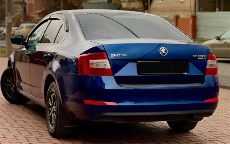 Продам skoda octavia 2015 год выпуска с мотором 1.6 бензин, коробка автомат (обычный гидротрансформатор)!за все время 2 хозяина, оригинал птс, очень бережная эксплуатация, пробег 170.000км, вся полностью обслужена и в близжайшее время не потребует никаких затрат, гаражное хранение!вся геометрия кузова идеально ровная, все герметики и швы заводские, подушки безопасности все на своем месте!в таком состоянии октавии единицы ! Работает идеально, лью масло liqui moly 5w-30,ходовая часть мягенькая -на 5+. Коробка работает четко, как в новом авто, без рывков и задержек. В общем состояние автомобиля близкое к идеалу!
Цена:1.330.000₽
Тел:+79493578236 или телега +79094166333 если не дозванивайтесь звоните на телегу
📲 Tg: алекс
📞 Звоните: +7(949)3578236 - фотография - 5