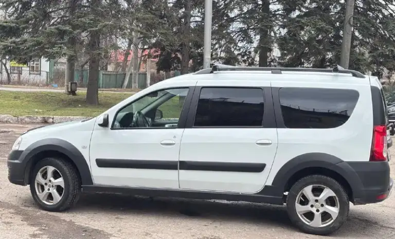 ✅Продам✅
Lada largus cross.
1.6 16V (106л. С)
2019Г. В.
1 Хозяин
Зеленая автотека.
Хорошая комплектация.
Автомобиль в отличном состоянии! Не требует никаких вложений!
Кузов соответствует фоткам!
Абсолютно без нюансов!
Все герметики и швы родные!
Остекление оригинальное!
Двигатель кпп ходовая часть на 5/5!
По автомобилю нету никаких нареканий!
Авто завел-сел-и-поехал!
Хорошая омплектация:
Кондиционер,
Abs, esp,
Подогрев сидений,
4Эл. Стеклоподъемника,
Электра усилитель руля,
Эл. Регулировка зеркал,
Сервестные книжки,
2 Ключа.
По документам все чисто!
Переоформление без проблем!
Цена 910.000т/р
Торг уместен!
Тел: +7 (949) 636-85-00. - фотография - 5