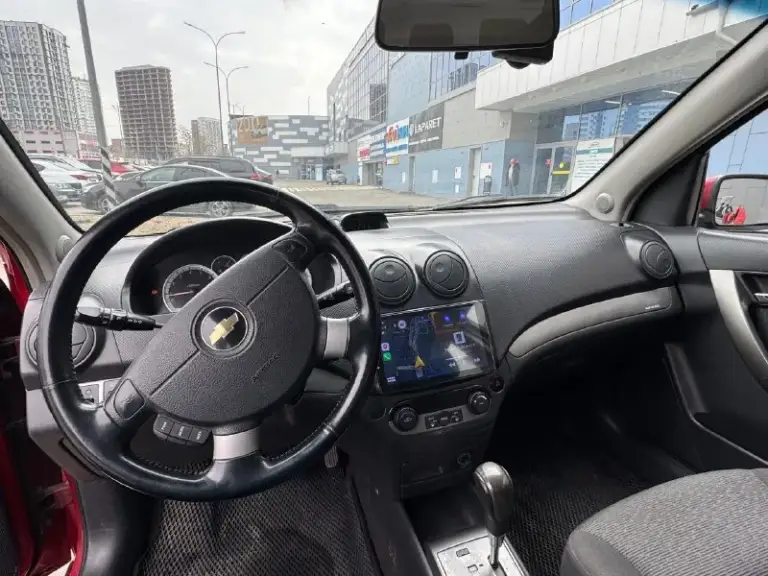 Продаю chevrolet aveo 2006 г 1,4 ат
Хорошая комплектация, климат контроль, центральный замок, мультик руль, 4 стеклоподъемники, электрорегулировка зеркал, мультимедиа с камерой заднего вида, видеорегистратор, комплект летней резины на штампах куплена в конце прошлого сезона, стёкла все заводские включая лобовое, новое масло с фильтрами, так же поменял передние диски с колодками, машина в отличном состоянии для своих лет.
Цена 550
Номер для связи +79494513684
+79895560737
📞 Звоните: +7(949)4513684 - фотография - 3