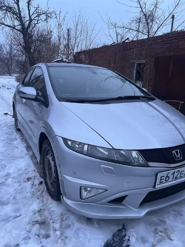 🟢🟢🟢 Срочная продажа 🟢🟢🟢
🚗 Honda civic 5d 2007 года, рестайлинг от завода. Панорамная крыша.
Надежный и экономичный хэтчбек с пробегом 240 тыс. Км. Авто находится в хорошем техническом состоянии. Двигатель 1.799 л.

​🚗Хорошая комплектация:климат и круиз -контроли, подогрев сидений, датчики света и дождя. Все системы работают исправно.

​🚗По кузову состояние нормальное, соответствует возрасту, есть небольшие дефекты (вышлю в лс). По ходовой части все ровно. Машина полностью на ходу и прослужит еще очень долго.
🚗В салоне не курили, все расходники менялись во время, каждые 5000 км

💳 Цена 800 тыс. Руб
Донецк +79495049597 анна
📞 Звоните: +7(949)5049597 - фотография - 4