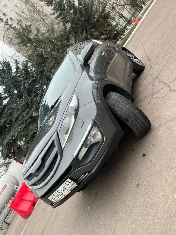 Продам kia sportage 3 (sl) 2.0 акпп, awd цена: 1 390 000 руб. Год: 2010 двигатель: 2.0 бензин 150 л. С. Пробег: 170 000 км автомобиль в хорошем состоянии, максимальная комплектация, автомобиль полностью в родном окрасе! Мотор работает без посторонних шумов. Оригинальный пробег, зеленая автотека, отправлю по запросу. Полная комплектация: панорамная крыша, полный привод, кожаный салон, бесключевой доступ, круиз контроль, двух зонный климат контроль, подогревы передних и задних сидений, парктроники, aux, usb, bluetooth, 2 ключа, сигнализация с дистанционным запуском, камера заднего вида, заводская музыка с оригинальным сабом! Новые передние тормозные диски, колодки, новые колодки ручника, новые пружины передние! Автомобиль срочных вложений не требует! Г. Донецк +79493670528
📞 Звоните: +7(949)3670528 - фотография - 4