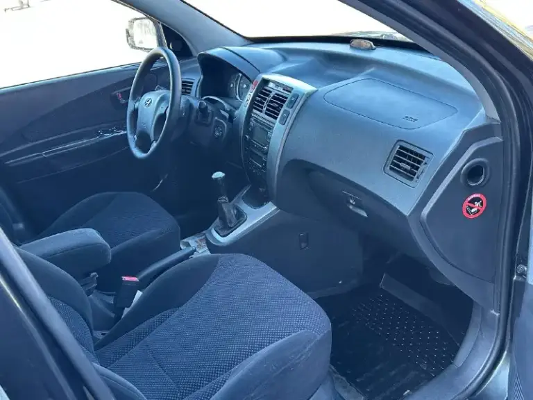 Продам hyundai tucson
2.0 Бензин
Передний привод
Год выпуска 2008
Коробка механика
Пробег 191000 тысячи
В идеальном состоянии
Без рыжиков
Без дтп
Без вмятин
Без царапин
По двигателю вся идеальная не троит не дымит масло не кушает
Коробка работает идеально не выбивает не хрустит всё скорости работают идеально
Подвеска вся обслужена ничего не стучит не гремит
Салон чистый ухоженный
По комплектации имеется
Климат контроль работает
Бортовой компьютер
Подогрев сидений
Подогрев зеркал
4 Стеклоподъемник
И многое другое цена 780 000
+79494581808
📞 Звоните: +7(949)4581808 - фотография - 7