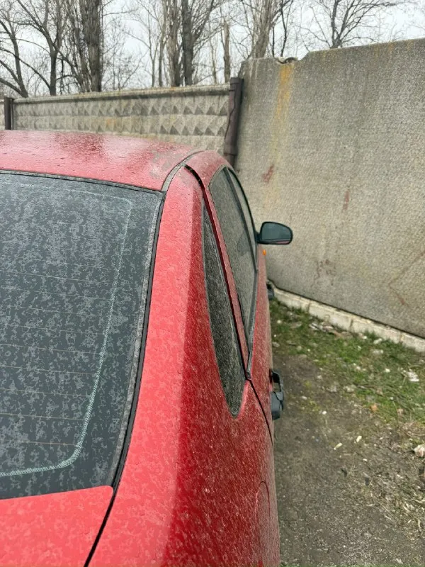 Продам ваз калина 🚗 2006 год. Газ 💨 бензин⛽ родной пробег 210.000 км. Мотор без нареканий, масло не ест. Коробка без нареканий, все передачи переключаются без хрустов. Есть над чем поработать. Машина находу. Цена 100.000 ₽ г. Донецк +79490581008
📞 Звоните: +7(949)0581008 - фотография - 3
