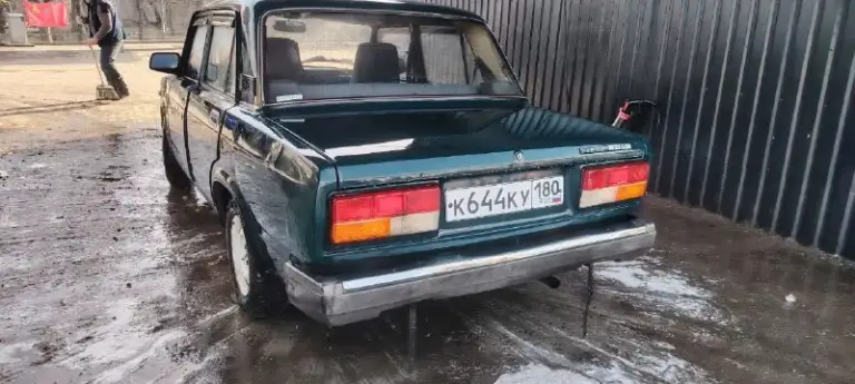 Продам ваз 2107
Авто 2005 г. В
Один хозяин с завода, автомобиль не гнилой, дно в заводском состоянии, все стекла родные, ходовая обслужена, двигатель и коробка без нареканий, салон опрятный.
Переоформление обязательно.
Цена 130 000 руб
+79491003842 - фотография - 5