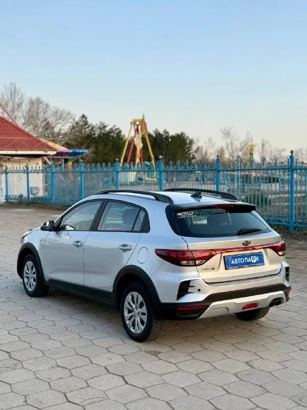 🔘 Kia rio x line

💰Цена: 1 200 000р
🏢Город: мариуполь
📅Год выпуска: 2021
🗒️Пробег: 156 068км.
⚙️Двигатель: 1.6
⛽Топливо: бензин
⚙️Кпп: автомат

📞 Телефон:

+7-949-727-41-51
+7-949-551-91-52
+7-989-263-55-56

💾 Описание:

Kia rio iv поколения в кузове универсал будет идеальным городским автомобилем на каждый день. Надёжный корейский двигатель g4 в паре с классическим автоматом порадует надёжностью, динамикой и маленьким расходом топлива.

☑️ Один владелец
☑️ Родная краска 💯%
☑️ Классический автомат
☑️ Отличная резина

Хорошая комплектация:
- Кожаный мультируль
- Центральный замок
- Электропакет
- Кондиционер
- Птф

🏦 Возможна продажа в кредит по двум документам.

Улица шевченко 269 - фотография - 4