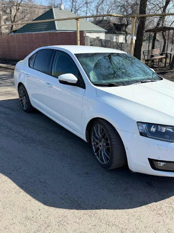 Октавия 1.8 dsg 7
2016 Год
190 Пробега 2 хоз
Авто в идеальном состоянии
Комплектация :пред максимальная, без ключевой, старт стоп и тд
Пишите звоните все расскажу писать очень долго
+79493638540(Телеграмм) и звонки
1.6 (Торг)
📞 Звоните: +7(949)3638540 - фотография - 3