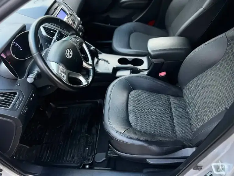 ✅В продаже hyundai ix35
✅В идеальном состоянии
✅1 Владелец с салона
✅Весь в родном окрасе
✅С зеленой автотекой
✅Год:2012
✅Коробка автомат
✅Цена:1.355.000₽
✅Номер:+79495011956 или +79491003435 на обоих номерах есть телеграмм и мах
Авто в идеальном состоянии без каких либо вложений, сел и поехал, по кузову без ржавчины, кузов отполирован, и проведена химчистка салона, техническая часть автомобиля на 5+ полностью обслужена, за автомобиль следили и ухаживали, у автомобиля всего один хозяин, вся история обслуживания на руках, все чеки и отметки в сервизной книге, таких машин на рынке осталось очень мало, больше информации по телефону!
📞 🇷🇺 Звоните: +79495011956 - фотография - 7