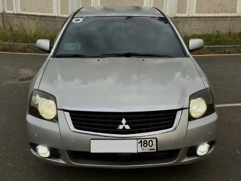 Продам mitsubishi galant 9, 2008 года выпуска, в последнем рестайлинге🔥 ➡️мотор 4g69 обьемом 2.4 литра, на 160 л. С, с огромным ресурсом, чугунный блок, мега надёжный, масложора нет. Оригинальный пробег авто 273.500 км, для данного мотора это только обкатка, любые проверки эндоскопом, замеры компрессии и тд. Замена масла каждые 6000 тысяч, лью только 95, иногда 100-й бензин. Катализаторы вырезаны, авто прошито под 95-100 бензин, едет очень-очень бодро. Комплект грм, со всеми роликами заменен на 273.000 км. ➡️автоматическая коробка передач, работает четко, без пинков и рывков. На 270.000 км сделал большое то: заменил передние стойки, стойки и втулки стабилизаторов, сайлентблоки задние, шрузы внутренние, передние тормозные диски, колодки вкруг, подушки акпп, заменил масло в акпп оригинал mitsubishi atf sp-3, масло в двигателе takayama 5-30, полная замена жидкости гидроусилителя на mitsubishi dia queen, заменил подрулевой шлейф, обслужил ручник, новый аккумулятор на 65a. Бо
📞 Звоните: +7(949)3215048 - фотография - 1