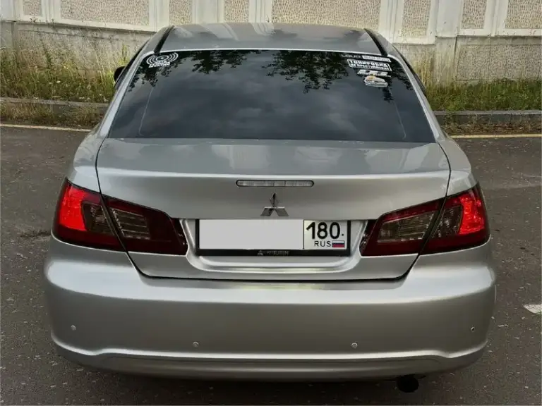 Продам mitsubishi galant 9, 2008 года выпуска, в последнем рестайлинге🔥 ➡️мотор 4g69 обьемом 2.4 литра, на 160 л. С, с огромным ресурсом, чугунный блок, мега надёжный, масложора нет. Оригинальный пробег авто 273.500 км, для данного мотора это только обкатка, любые проверки эндоскопом, замеры компрессии и тд. Замена масла каждые 6000 тысяч, лью только 95, иногда 100-й бензин. Катализаторы вырезаны, авто прошито под 95-100 бензин, едет очень-очень бодро. Комплект грм, со всеми роликами заменен на 273.000 км. ➡️автоматическая коробка передач, работает четко, без пинков и рывков. На 270.000 км сделал большое то: заменил передние стойки, стойки и втулки стабилизаторов, сайлентблоки задние, шрузы внутренние, передние тормозные диски, колодки вкруг, подушки акпп, заменил масло в акпп оригинал mitsubishi atf sp-3, масло в двигателе takayama 5-30, полная замена жидкости гидроусилителя на mitsubishi dia queen, заменил подрулевой шлейф, обслужил ручник, новый аккумулятор на 65a. Бо
📞 Звоните: +7(949)3215048 - фотография - 4