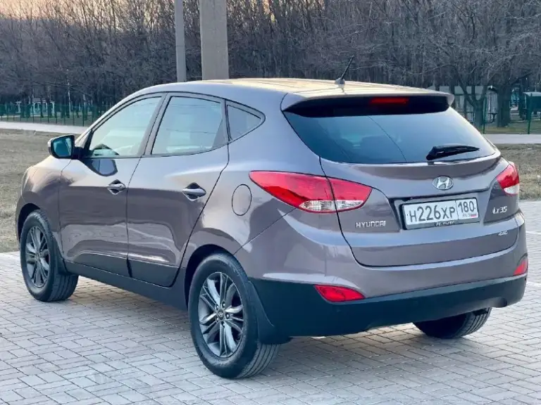 ☑️ Hyundai ix35 рестайлинг☑️
В шикарном состоянии!
✅Полный привод 4 wd
✅1 Хозяин
✅Без дтп!
✅Год выпуска 2014
✅ 2.0
✅Бензиновый (атмосферный)
✅Коробка механика 6 ступка
✅Пробег 215 тыс. Км.
✅Автотека зелёная
✅2 Ключа
✅Сигнализация
✅Режим eco
✅Разъемы под aux usb
✅Разъем 12v
✅Камера заднего вида
✅Литые диски r17

🔥В подарок новому владельцу🔥 ✅полный бак топлива
✅Донецк. Стоимость 1.395.000₽🔥
Тел. +7949-50-800-60
📞 Звоните: +7(949)5080060 - фотография - 3