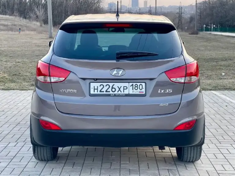 ☑️ Hyundai ix35 рестайлинг☑️
В шикарном состоянии!
✅Полный привод 4 wd
✅1 Хозяин
✅Без дтп!
✅Год выпуска 2014
✅ 2.0
✅Бензиновый (атмосферный)
✅Коробка механика 6 ступка
✅Пробег 215 тыс. Км.
✅Автотека зелёная
✅2 Ключа
✅Сигнализация
✅Режим eco
✅Разъемы под aux usb
✅Разъем 12v
✅Камера заднего вида
✅Литые диски r17

🔥В подарок новому владельцу🔥 ✅полный бак топлива
✅Донецк. Стоимость 1.395.000₽🔥
Тел. +7949-50-800-60
📞 Звоните: +7(949)5080060 - фотография - 6