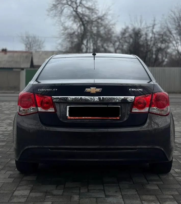 Продам chevrolet cruze ( chevrolet круз) 1.8 mt, 2013г
Пройден техосмотр, на учет поставим без проблем. В дтп автомобиль не был, кузов весь в заводском окрасе. Рыжиков нет, все стекла родные, включая лобовое стекло. Пробег 181 тысяч. Хорошая комплектация; кондиционер, подогревы сидений, зеркал, заднего лобового стекла, электростеклоподъемники, регулировка зеркал, сигнализация с автозапуском(starline), abs, esp, гур. Стоит хорошая зимняя michelin r16, летняя резина в подарок🎁
🔥Цена 750т. Р 🔥
Звоните :+79592158730
+79595041461
📞 Звоните: +7(959)2158730 - фотография - 4