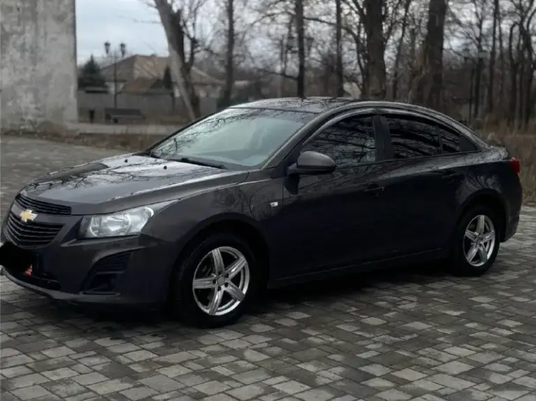 Продам chevrolet cruze ( chevrolet круз) 1.8 mt, 2013г
Пройден техосмотр, на учет поставим без проблем. В дтп автомобиль не был, кузов весь в заводском окрасе. Рыжиков нет, все стекла родные, включая лобовое стекло. Пробег 181 тысяч. Хорошая комплектация; кондиционер, подогревы сидений, зеркал, заднего лобового стекла, электростеклоподъемники, регулировка зеркал, сигнализация с автозапуском(starline), abs, esp, гур. Стоит хорошая зимняя michelin r16, летняя резина в подарок🎁
🔥Цена 750т. Р 🔥
Звоните :+79592158730
+79595041461
📞 Звоните: +7(959)2158730 - фотография - 7