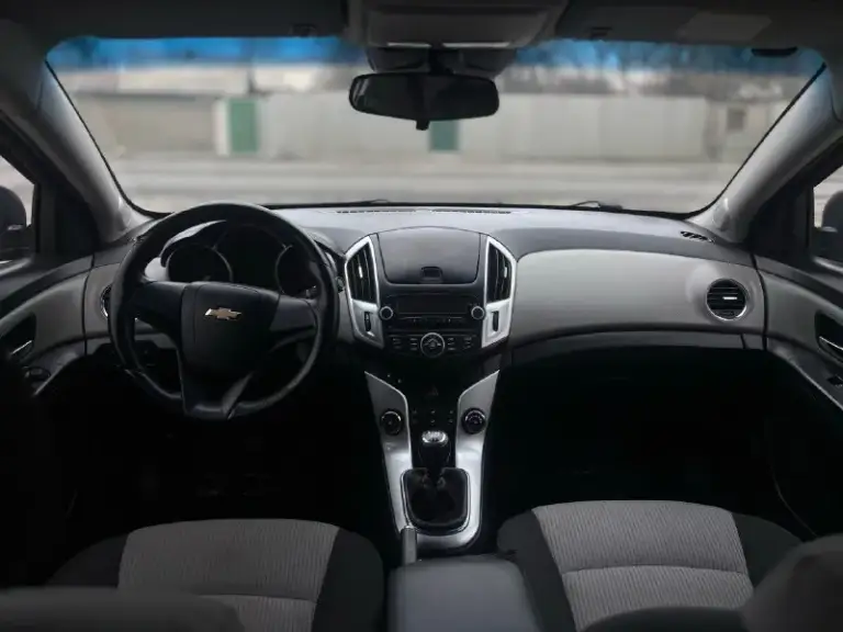 Продам chevrolet cruze ( chevrolet круз) 1.8 mt, 2013г
Пройден техосмотр, на учет поставим без проблем. В дтп автомобиль не был, кузов весь в заводском окрасе. Рыжиков нет, все стекла родные, включая лобовое стекло. Пробег 181 тысяч. Хорошая комплектация; кондиционер, подогревы сидений, зеркал, заднего лобового стекла, электростеклоподъемники, регулировка зеркал, сигнализация с автозапуском(starline), abs, esp, гур. Стоит хорошая зимняя michelin r16, летняя резина в подарок🎁
🔥Цена 750т. Р 🔥
Звоните :+79592158730
+79595041461
📞 Звоните: +7(959)2158730 - фотография - 8