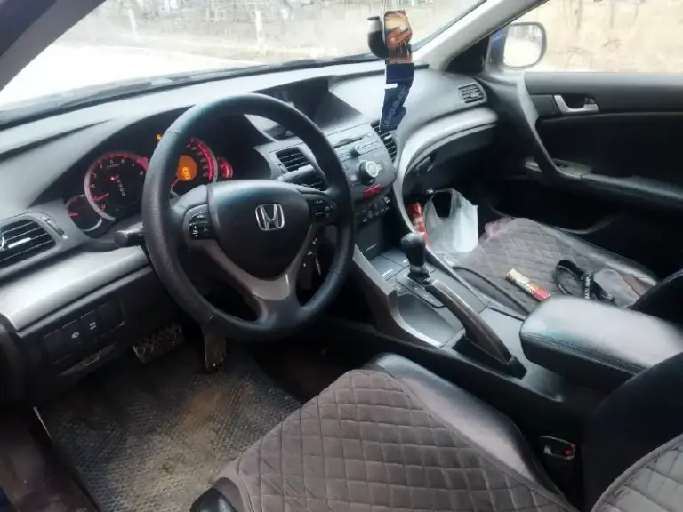 Продам honda accord 8 type s, двс 2.4 2008 г. В. , в достойном состоянии, документы в порядке, два комплекта ключей, пробег 259000км, 1250000руб, торг, горловка +79495147474 александр.
📞 Звоните: +7(949)5147474 - фотография - 3