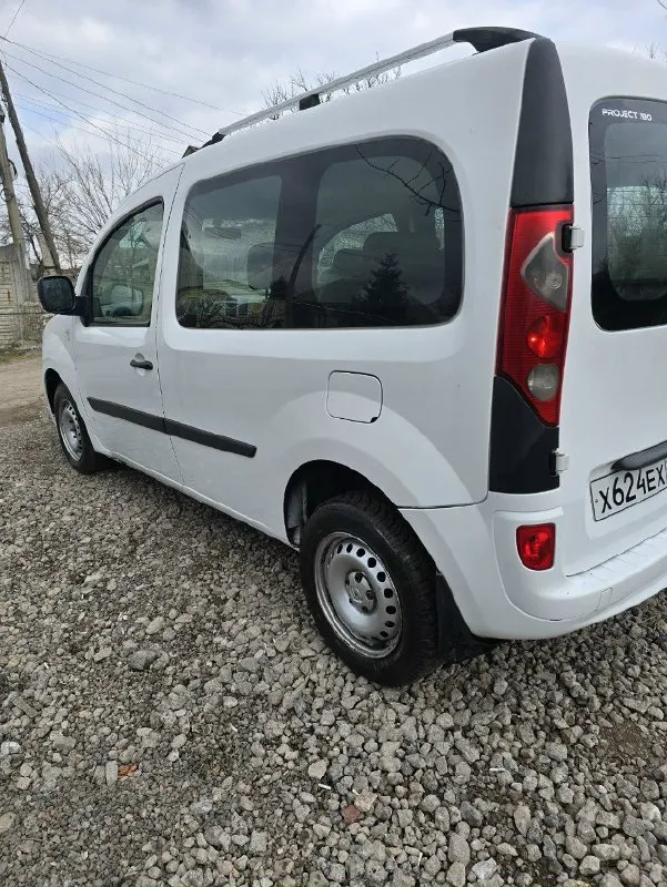 Продам renault kangoo 2009г.1,5 dci авто в отличном состоянии, полностью обслужено, примят правый порог, на его ремонт уступлю. Мини линзы в фарах, сиденья передние и задние с hyundai сантафе, передние с обогревом, новое лобовое стекло. Мотор контрактный с пробегом 90000км. , все документы на него имеются, он вписан в тех паспорт. Постоянный учёт рф 180 регион. Цена 650000т. Торг 79493338357 юрий
📞 Звоните: +7(949)3338357 - фотография - 1