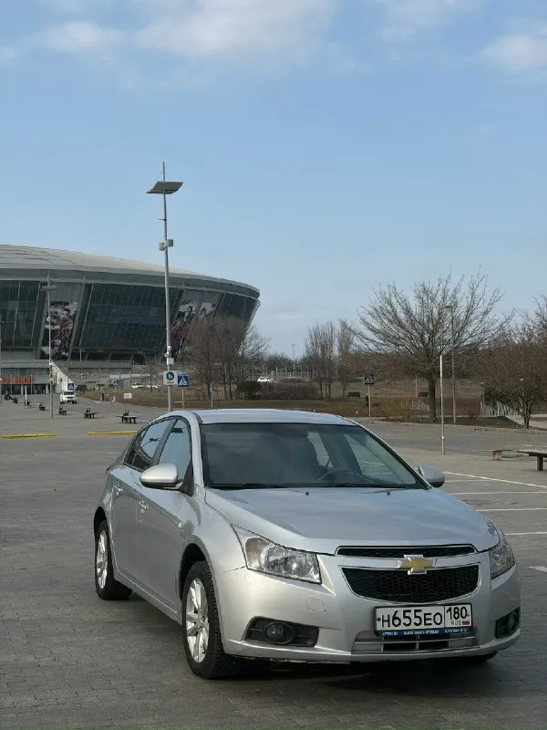 Chevrolet cruze год выпуска: 2012 двигатель:1.8л. (141л. С) коробка автомат пробег 159 000 комплектация: 4 эл. Стеклоподъемника, abs, кондиционер корректор фар, мультируль, обогрев зеркал и заднего стекла, подогрев сидений, электропривод зеркал автомобиль в хорошем внешнем и техническом состоянии. Каких-лиюо вложений не требует. Двигатель без нареканий, работает ровно, масло не расходует, едет бодро. Была произведена замена комплекта грм с фазорегуляторами. Акпп также в хорошем состоянии, передачи переключает четко, без затупов и рывков. Ходовая часть автомобиля обслужена, посторонние звуки отсутствуют. Все работает без нареканий. Являюсь собственником транспортного средства. Осмотр: г. Донецк цена: 790 000, торг телефон: +7 (949) 429-59-49
📞 Звоните: +7(949)4295949 - фотография - 1