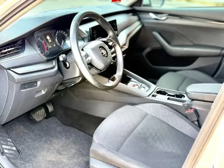 Skoda octavia a8
Год 2021
1.6 Бензин
Автомат
Пробег 117 родной
Автомобиль в отличном состоянии
Комплектация пред максимальная!
Лазерная оптика кар плей и много чего есть !
Вложений не требует
Цена 1.650.000 тысяч рублей
Тел +7(949)910-02-20
Тел +7(909)408-88-98
Telegram whatsapp
Возможно в кредит ‼️
Возможен обмен с вашей доплатой!
📲 Tg: @ivan1293
📞 Звоните: +7(949)9100220 - фотография - 7
