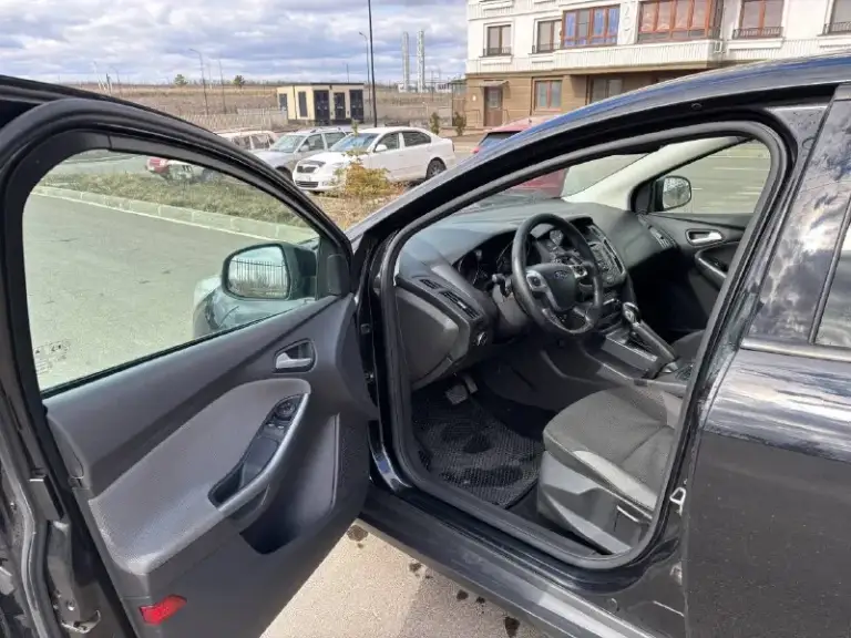Ford focus 1.6 at 2014

2014 Год выпуска

Автомобиль в отличном состоянии!
Весь в заводском окрасе!
Мотор коробка без замечаний!
Ходовая новая!
Комплектация с двухзонным климатом, датчик света, датчик дождя, лобовое с подогревом, подогрев сидений!
Новая зимняя резина 2024 года
Автотека зеленая (один собственник)

Цена 830 000₽ торг у авто

Остальные вопросы по телефону:

+79496361868

+380681107552 (Воцап телега) - фотография - 8