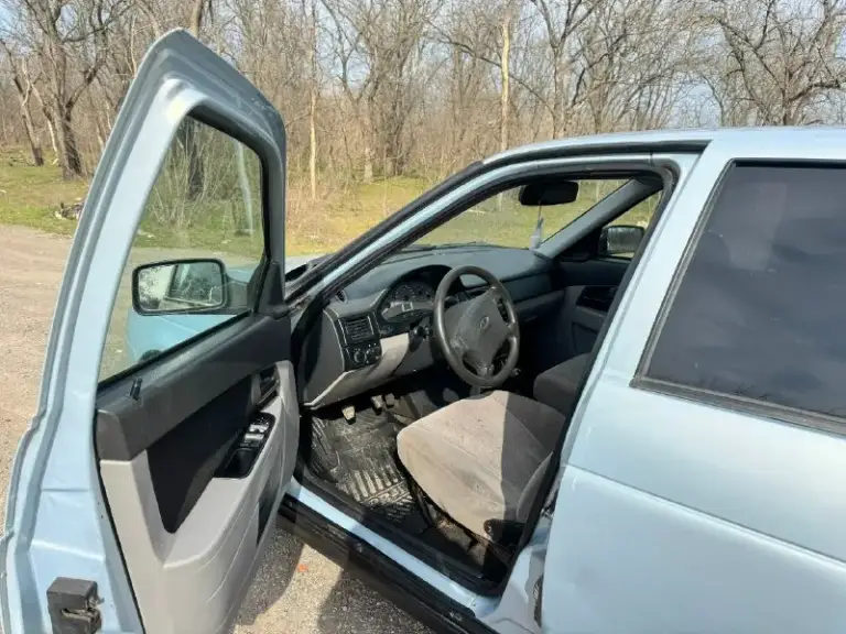 Продам приору 2007г. В 1.6 л, 16v в очень красивом цвете 😍 автомобиль технически в хорошем состоянии. Абсолютно чистые документы, зеленая автотека. Полное переоформление. Дно, стаканы - все целое. Цена 260тыс. Руб. Символический торг находится в старобешевском районе все подробности по телефону +79494420549
📞 Звоните: +7(949)4420549 - фотография - 8