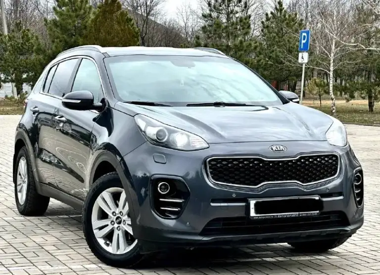 Kia sportage 2018г 4wd
Двигатель 2.0 бензин
Автомобиль в идеальном состоянии не каких вложений не требует абсолютно, авто полностью обслужен!
Родной пробег 138тыс, км
Авто в родном окрасе без дтп,
Все остекления заводское,
Абсолютно чистая история с одним владельцем!

Комплектация пред максимальная!
Start-stop
Бесключевой доступ
Подключаемый полный привод (рабочий)
Комбинированный кожаный салон
Подогрев руля
Подогрев всех сидений
Камера заднего вида и многое другое!

Также прошел тех осмотр, с документами полностью порядок продажа от собственника
Цена 1.835.000₽
Звоните +7949-551-68-75 - фотография - 4