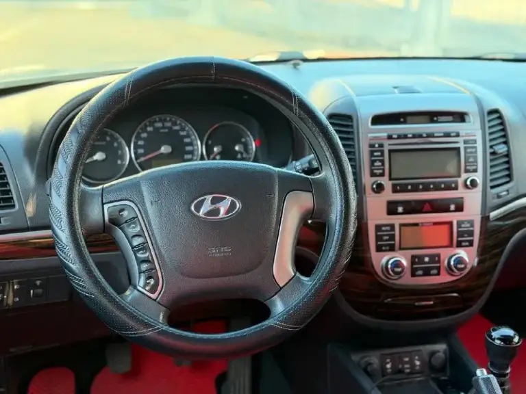 Hyundai santa fe
Год выпуска: 2011
Двигатель: бензин 2.4
Коробка: механика 6-ст
Пробег: 188.000км
✅2 Владельца за все время
✅Птс оригинал
✅Без дтп
✅Родной окрас за исключением одной детали (заднее левое крыло) косметический окрас была притертость не дтп!!!
✅Все стекла родные включая лобовое стекло
✅Салон на лакированном красивом дереве
✅Климат контроль 2-х зон
✅Подогрев сидений 2 режима
✅Мультируль
✅Штатная акустика с магнитолой
✅Обогрев лобового стекла
✅4 Эл стеклоподъемника
✅Эл регулировка зеркал
✅Птф
✅Новая зима на дисках 17 радиуса
✅2 Комплекта ключей с сигнализацией
✅Сервисные книжки

Автомобиль в идеальнейшем состоянии для своих лет, родной окрас за исключением заднего левого крыла(был косметический окрас)не дтп!!! Коробка 6-ст пререклбчает отлично не выбивает не разболтана! Подвеска вся обслужена от а до я ничего делать не нужно! Расход 7-8л! Авто в редчайшем состоянии с южного края ставрополь
Цена 1.100.000 рублей
Торг у капота реальному покупателю!
+79495205833 Александр - фотография - 3