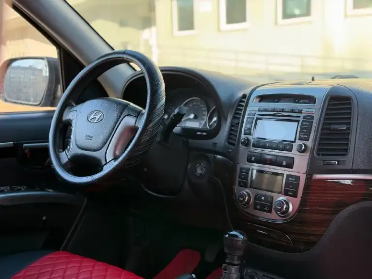 Hyundai santa fe
Год выпуска: 2011
Двигатель: бензин 2.4
Коробка: механика 6-ст
Пробег: 188.000км
✅2 Владельца за все время
✅Птс оригинал
✅Без дтп
✅Родной окрас за исключением одной детали (заднее левое крыло) косметический окрас была притертость не дтп!!!
✅Все стекла родные включая лобовое стекло
✅Салон на лакированном красивом дереве
✅Климат контроль 2-х зон
✅Подогрев сидений 2 режима
✅Мультируль
✅Штатная акустика с магнитолой
✅Обогрев лобового стекла
✅4 Эл стеклоподъемника
✅Эл регулировка зеркал
✅Птф
✅Новая зима на дисках 17 радиуса
✅2 Комплекта ключей с сигнализацией
✅Сервисные книжки

Автомобиль в идеальнейшем состоянии для своих лет, родной окрас за исключением заднего левого крыла(был косметический окрас)не дтп!!! Коробка 6-ст пререклбчает отлично не выбивает не разболтана! Подвеска вся обслужена от а до я ничего делать не нужно! Расход 7-8л! Авто в редчайшем состоянии с южного края ставрополь
Цена 1.100.000 рублей
Торг у капота реальному покупателю!
+79495205833 Александр - фотография - 5