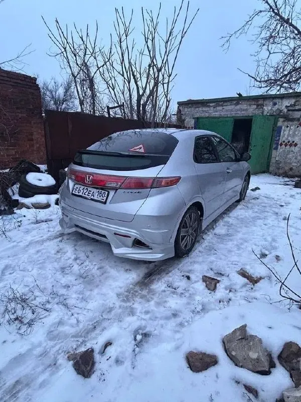 🟢🟢🟢 Срочная продажа 🟢🟢🟢
🚗 Honda civic 5d 2007 года, рестайлинг от завода.
Надежный и экономичный хэтчбек с пробегом 240 тыс. Км. Авто находится в хорошем техническом состоянии. Двигатель 1.799 л.

🚗Хорошая комплектация:климат и круиз -контроли, подогрев сидений, датчики света и дождя. Все системы работают исправно.

🚗По кузову состояние нормальное, соответствует возрасту, есть небольшие дефекты (вышлю в лс). По ходовой части все ровно. Машина полностью на ходу и прослужит еще очень долго.

🚗В салоне не курили, все расходники менялись во время, каждые 5000 км

💳 Цена 800 тыс. Руб
Донецк +79495049597 анна - фотография - 2