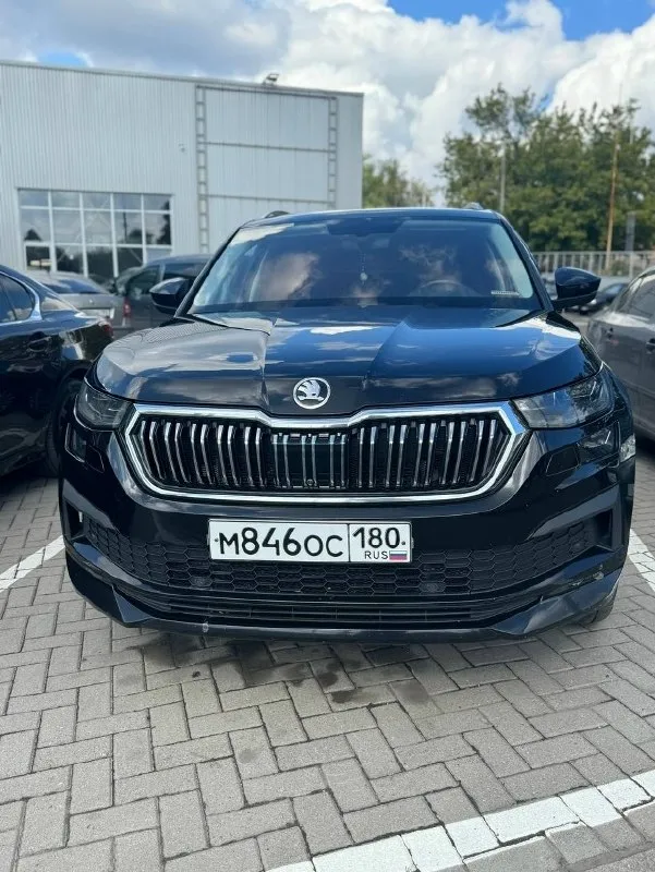 Продам срочно skoda kodiaq. В самой максимальной комплектации laurin & klement. Есть все. Skoda kodiaq, 2.0 амт, 180 л. С. 2022, оригинальный пробег 172.000км. По салону ничего не затерто, все в отличном состоянии! Официальный авто, в самой топовой комплектации. Покупался в салоне в 2022 году. Не бита, не крашена. Авто в идеальном состоянии как по салону, так и по кузову. Первый владелец. Переоформление любое. Мотор работает ровно, не троит, (пробег 70% трасса) морда в пленке. Коробка без рывков и пинков. Вложений абсолютно никаких не требует. Любые проверки на ваших сто, за ваш счет. Осмотр донецк-ростов. Цена: 3.300.000, торг. Заинтересованных прошу обращаться по телефону +79494999366 тг @ragib_001
📞 Звоните: +7(949)4999366 - фотография - 3