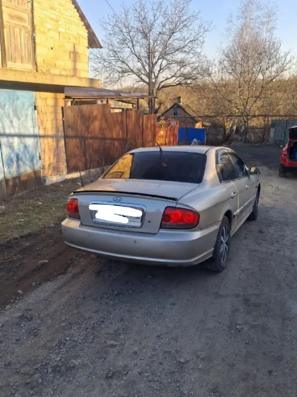 Hyundai соната 2005.год объем двигателя 2.7 автомат. Полная комплектации. Резина зимняя. Електро привод сиденье климат контроль. Музыка. С документами все отлично. Прошол техосмотр. Авто находится в горловке цена 470 руб небольшой торг. +79493757230.
📞 Звоните: +7(949)3757230 - фотография - 1
