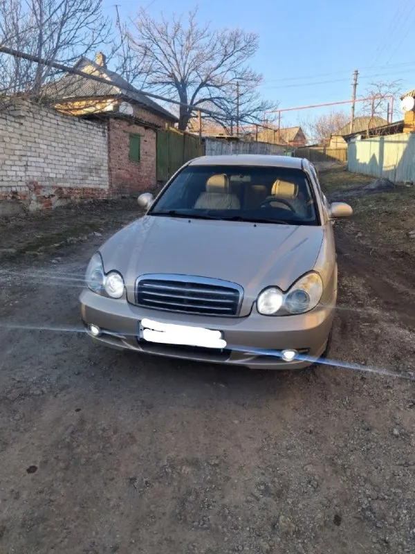 Hyundai соната 2005.год объем двигателя 2.7 автомат. Полная комплектации. Резина зимняя. Електро привод сиденье климат контроль. Музыка. С документами все отлично. Прошол техосмотр. Авто находится в горловке цена 470 руб небольшой торг. +79493757230.
📞 Звоните: +7(949)3757230 - фотография - 3