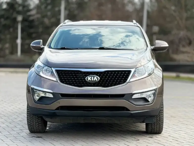 Kia sportage рестайлинг ✅✅✅
Год 2015
2.0 Бензин гильзован✅
Автомат
Автомобиль весь в заводском окрасе 100%
Вложений не требует
Кузов без дефектов
Комплектация есть все кроме кожи !
Цена 1.335.000 тысяч рублей
Тел +7(949)910-02-20
Тел +7(909)408-88-98
Telegram whatsapp max
Возможно оформление в кредит ✅✅
📲 Tg: @ivan1293
📞 Звоните: +7(949)9100220 - фотография - 4