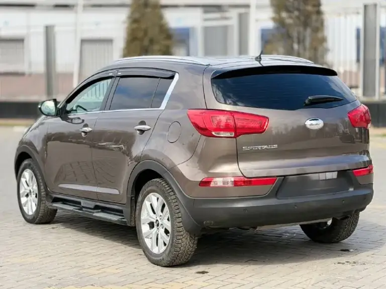 Kia sportage рестайлинг ✅✅✅
Год 2015
2.0 Бензин гильзован✅
Автомат
Автомобиль весь в заводском окрасе 100%
Вложений не требует
Кузов без дефектов
Комплектация есть все кроме кожи !
Цена 1.335.000 тысяч рублей
Тел +7(949)910-02-20
Тел +7(909)408-88-98
Telegram whatsapp max
Возможно оформление в кредит ✅✅
📲 Tg: @ivan1293
📞 Звоните: +7(949)9100220 - фотография - 6
