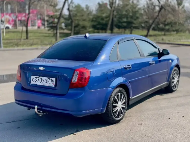 Chevrolet lacetti
Год 2008
Цвет синий
Обьем 1.6
Комплектация люкс
Рыжиков гнили нет
Автомобиль в дтп не участвовал
Выглядит как на фото
Вложений не каких не требует
Сел поехал
Двигатель на 5+
Не дымит не троит масло абсолютно не ест
Коробка на 5+ не хрустит не выбивает
Ходовая так же плотная стуков грюков нет едет уверенно
Салон чистый ухоженный
Комплектация люкс
Кондиционер
4 Стеклоподъемника
2 Подушки безопасности
2 Подогрева сидений
Электро регулировка зеркал
Обогрев заднего стекла
Абс
Хорошая аудио система с планшетом
Сигнализация центральный замок
Лед лампы ближний дальний
Противотуманые фары
2 Комплекта колес зима лета
По документам все кристально чисто
Штрафов ограничений залогов нет
Цена 575.000₽
Разумный торг у капота
Номер для смс и звонков
+79492469826 - фотография - 4