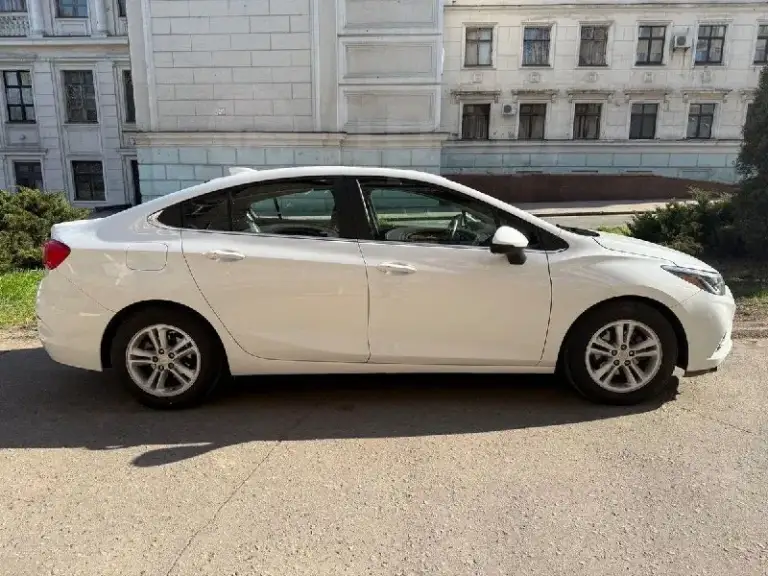 Продажа chevrolet cruze американский, 2016 год в донецке пробег 121000 км, 153 л. С. Авто привозили для себя из америки с пробегом 70т. Ездила девушка, бережная эксплуатация. А вто в отличном состоянии. Максимальная комплектация, два комплекта новой резины зима и лето пирели, полностью обслужена, вложений не требует. -люк -парктроники -автозапуск -бесключевой доступ -контроль слепых зон -подогрев сидений -электропривод водительского сидения -система старт-стоп -мультируль -4g, wi-fi -музыка bose с 9 динамиками и усилителем цена 1 150 000р. Авто находится в днр, г. Донецк. По всем вопросам звоните +79495111596
📞 Звоните: +7(949)5111596 - фотография - 3