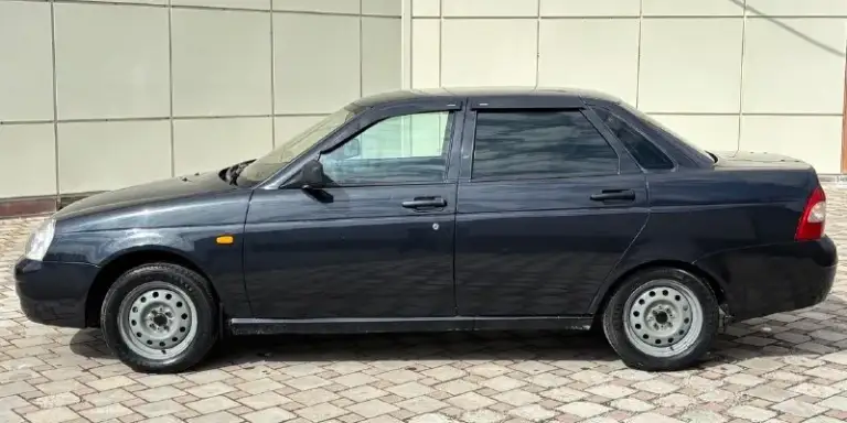 В продаже живая приора! 2009г. В. Автомобиль в заводском исполнении! В заводском окрасе! Пробег 170.000т. Имеется свежая страховка и тех осмотр! Состояние отличное! Авто не требует абсолютно никаких вложений! Днище пороги стаканы низа дверей в идеальном состоянии! Кузов без гнили ржавчины! В заводском окрасе! Все герметики швы точки завод! Остекление родное! Двигатель 1.6 16v работает как часики! Без посторонних звуков! Масло не расходует! Кпп и ходовая часть просто супер! Без нареканий! По комплектации: электро усилитель руля, abs, подогрев сидений, сигнализация, эл. Стеклоподъемники, эл. Регулировка зеркал, сенсорный магнитофон с bt. Стоит очень редкий салон с завода, передние сидения ковши! Документы чистые! Переоформление без проблем. Цена 370.000т. Р торг. Тел: +79499913705. За идеальном в автосалон!
📞 Звоните: +7(949)9913705 - фотография - 4