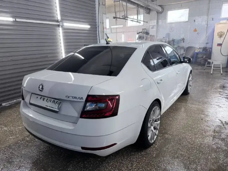 Продам skoda октавию а7 рестайлинг, пробег 180 тыс. 2017 год, по машине нет вопросов вообще, вся ходовая часть новая, есть чеки и наряды, грм и помпа новая, новые свечи оригинал, масло в дсг и в двс поменяло, помыты радиаторы и заправлен кондиционер, новая резина с новыми р18 дисками, самая максимальная комплектация, сидения с памятью, алькантара со вставками кожи, без ключевой доступ, автопарковка, большой монитор сенсорный, подсветка карт дверей с функцией изменение цвета. Хорошая музыка, лучше чем штатная музыка.
Все вопросы по телефону, расскажу и покажу машину и съезжу на любую сто.
Цена 1.850 торг
+79494013250
Макеевка
📲 Tg: @emilahmedov26
📞 Звоните: +7(949)4013250 - фотография - 5