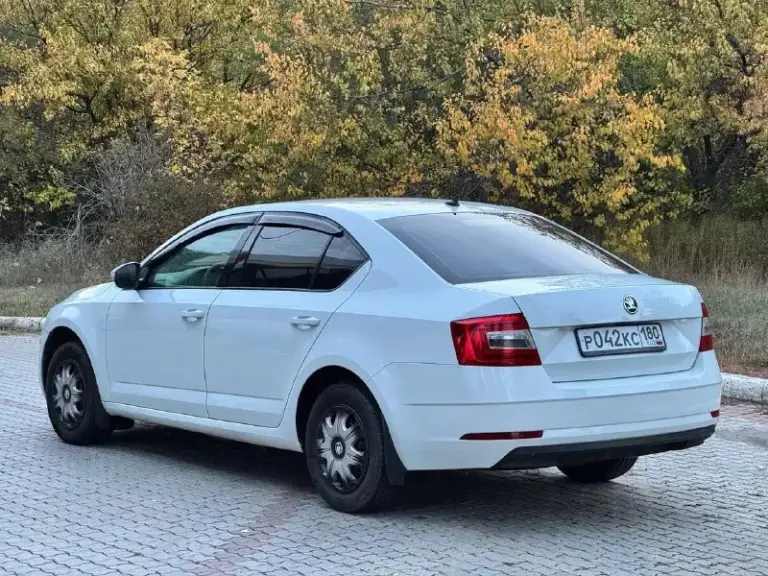 Skoda octavia а7 рестайл
2018Год
Пробег 187 500 км
1.6
Коробка автомат айсин
Кондиционер
Ходовка в идеале
И коробка как часы
Всё работает до последней кнопки. ...
Нет ни сколов ни рыжиков
Не варилась, гнили тем более нигде нет. ...
Салон чистый и опрятный. ..
Резина новая зима +лето. ...
Вообщем сел и поехал. ...
Машина без вложений, и вкладываться долго не придется. ..
Цена 1 250 000руб.
Хороший торг у капота
+79494024176
📲 Tg: алексей
📞 Звоните: +7(949)4024176 - фотография - 5