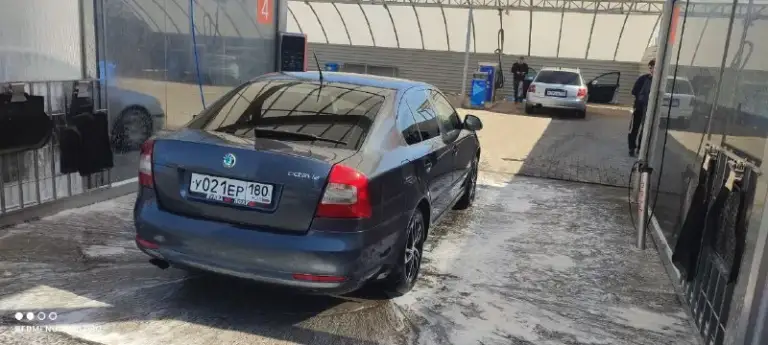 Продам skoda октавию а5 1.8 tsi на айсине. Полная комплектация, пробег 273000, владею 2 года, все вопросы по номеру телефона+79497245632(но лучше писать в тг по номеру телефона) цена 950 + торг. Территориально нахожусь в волновахе
📲 Tg: @anybis_6666
📞 Звоните: +7(949)7245632 - фотография - 5