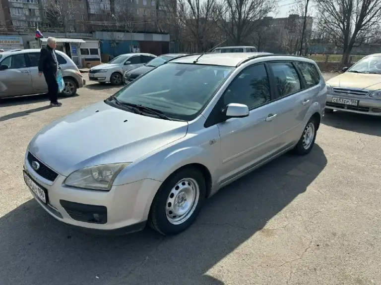 Ford focus 1.6 tdci универсал 2007 продаю надёжный и обслуженный автомобиль. Владею 4 года, до меня машина была в семье знаю её полностью от и до. Пробег: 305 000 км(двигатель миллионник) и пробег оригинальный, любые проверки! Двигатель: 1.6 техническое состояние: • двигатель работает ровно, масло не ест • турбина в хорошем состоянии • ходовая без нареканий • недавно заменён грм • масло менялось каждые 7 000 км • под капотом ставил всегда качественные запчасти (bosch) кузов и салон: • кузов в хорошем состоянии, днище целое • есть небольшая вмятинка на заднем крыле (могу прислать фото, вы бы даже не заметили ) • салон ухоженный, всё время был в чехлах -под ними как новый дополнительно: • машина полностью на ходу, работает стабильно • все обслуживания и ремонты расскажу при встрече нюансы: • есть ошибка по экологии (p2858) на сто сказали - сбой программы, не критично цена вопроса 10 тыс руб на езду не влияет, при необходимости могу устранить если нужны фотки мелк
📞 Звоните: +7(949)4859594 - фотография - 1
