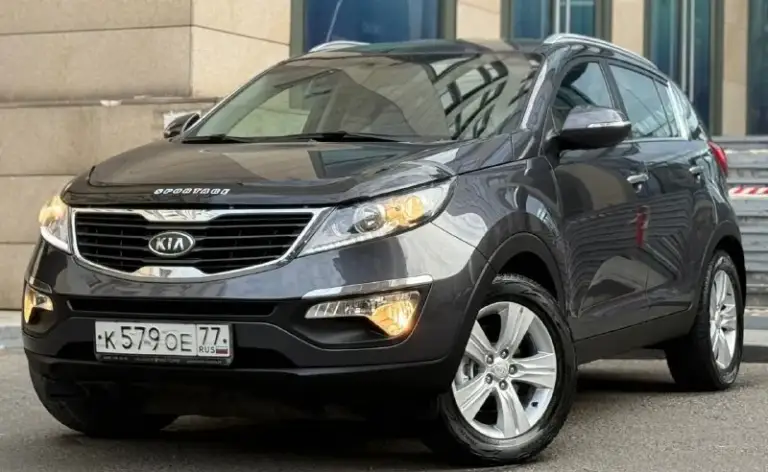 Продам kia sportage
1 Владелец. Без дтп!
Родной окрас.
Год:2013
Цена:1.300.000₽
Торг при осмотре!
Привод:передний
Родной пробег:170.000км
Коробка:механика
: 2Л бензин.
1 Владелец с автосалона, пробег подтвержденный, сервисные книжки, все чеки по обслуживанию есть, кузов без единого крашеного элемента, весь в заводском окрасе, без гнили и ржавчины, мотор работает отлично как на холодную, так и на горячую, не цокатит, не стучит, все отлично, вложений не каких не требует обсолютно.
Комплектация: мульти руль, 4 эл. Стеклоподемника, подогревы всех сидений, двух зонный климат контроль, помощь при подъёме, датчик света и дождя, штатная музыка с блютузом, парктроники, сигнализация пандора. Резина зима лето.
По запросу отправлю видео обзор.
По вопросам звоните.
Номер:
+79495895440 +7 949 594-15-39
На обоих номерах тг. И max
Тг. @avto_dnr123

📞 Звоните: +7(949)5895440 - фотография - 3