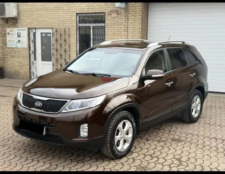 Kia sorento
2015 Год
Двигатель 2.4бензин
Коробка автомат
Автомобиль в отличном состоянии,
Автотека зелёная
Вложение абсолютно не какого не требует!
Чистый ухоженный салон,
Готов на любые проверки с вашей стороны!
Есть всё для комфортного вождения!
Двух зонный климат
Датчик света и дождя
Подогрев сидений
Круиз контроль,
Бортовой компьютер,
Камера заднего вида,
И т д.
С документами всё в порядке,
Продажа с полным переоформлением мрэо
💯
Г. Донецк
Цена 1.700.₽
Звоните остальное по номеру телефона
+79496164847
📞 Звоните: +7(949)6164847 - фотография - 1