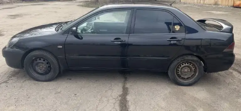 Продам mitsubishi lancer 9, 1.6 мт. 2007г. Пробег-240.000. Донецк, днр
Машина в хорошем состоянии. Донецк, днр
Двигатель работает хорошо, не троит, тяга отличная. Есть небольшие дефекты на кузове, дно не гнилое и без ржавчин. Коробка работает без нареканий. Салон в хорошем, ухоженном состоянии. Я третий хозяин.
Комплектация: с кондиционером, стеклоподъемниками, подогрев сидений, сигнализация, установлен андройд беспроводной аррlе саrрlаy, аndrоid аutо с камерой заднего вида. Установлены новые блоки фар с bi led оптикой (свет отличный). Была замена рулевой рейки 5000км назад. Ходовка перебрана-в отличном состоянии.
Хорошая машина на каждый день.
Цена: 475 000 рублей. Торг у капота.
Тел: +79493733194
📲 Tg: @tyttopreklama
📞 Звоните: +7(949)3733194 - фотография - 1