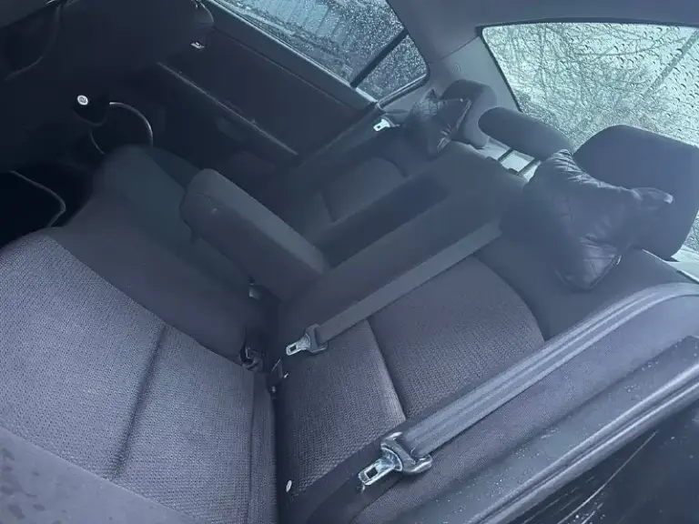 Продам mazda 3bk 2.0мт, черный. Пробег 180120км мотор не дымит, не троит, масло не ест! Коробка 6 ст. Механика классическая без нареканий ! Не хрустит, не выбивает, без проблем ходовая без стуков, новые стойки, пружины, стабилизаторы, сайлентблоки, новые колодки и диски по кругу. Новое сцепление! Салон чистый, и ухоженный, техничка сел и уехал, без проблем! Подогрев передних сидений, управление на руле, вluеtооth для подключения мобильного телефона к аудиосистеме, громкая связь, аудиосистема, радио, разъемы usв, для подключения внешних устройств, регулировка зеркал, кондиционер не рабочий (снят компрессор), диски r16, новая летняя/зимняя резина. Есть рыжик на правом пороге. Продажа от хозяина. Донецк. Цена 650тыс. Руб. Торг. Все вопросы по телефону или телеграмм: +79496271200 +79493190315
📞 Звоните: +7(949)6271200 - фотография - 5
