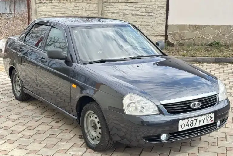 В продаже живая приора!
2009Г. В.
Автомобиль в заводском исполнении!
В заводском окрасе!
Пробег 170.000т.
Имеется свежая страховка и тех осмотр!
Состояние отличное!
Авто не требует абсолютно никаких вложений!
Днище пороги стаканы низа дверей в идеальном состоянии!
Кузов без гнили ржавчины!
В заводском окрасе!
Все герметики швы точки завод!
Остекление родное!
Двигатель 1.6 16v
Работает как часики!
Без посторонних звуков!
Масло не расходует!
Кпп и ходовая часть просто супер! Без нареканий!
По комплектации:
Электро усилитель руля,
Abs,
Подогрев сидений,
Сигнализация,
Эл. Стеклоподъемники,
Эл. Регулировка зеркал,
Сенсорный магнитофон с bt.
Стоит очень редкий салон с завода, передние сидения ковши!
Документы чистые!
Переоформление без проблем.
Цена 370.000т. Р торг.
Тел: +79499913705. - фотография - 2