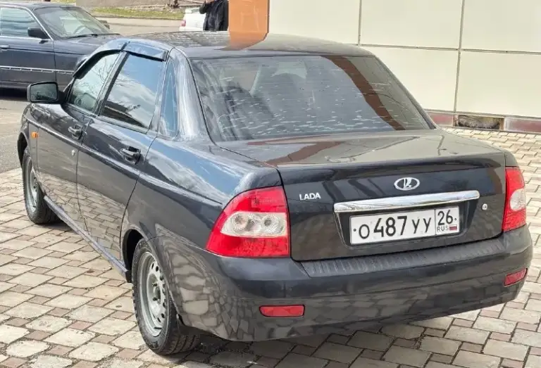 В продаже живая приора!
2009Г. В.
Автомобиль в заводском исполнении!
В заводском окрасе!
Пробег 170.000т.
Имеется свежая страховка и тех осмотр!
Состояние отличное!
Авто не требует абсолютно никаких вложений!
Днище пороги стаканы низа дверей в идеальном состоянии!
Кузов без гнили ржавчины!
В заводском окрасе!
Все герметики швы точки завод!
Остекление родное!
Двигатель 1.6 16v
Работает как часики!
Без посторонних звуков!
Масло не расходует!
Кпп и ходовая часть просто супер! Без нареканий!
По комплектации:
Электро усилитель руля,
Abs,
Подогрев сидений,
Сигнализация,
Эл. Стеклоподъемники,
Эл. Регулировка зеркал,
Сенсорный магнитофон с bt.
Стоит очень редкий салон с завода, передние сидения ковши!
Документы чистые!
Переоформление без проблем.
Цена 370.000т. Р торг.
Тел: +79499913705. - фотография - 5